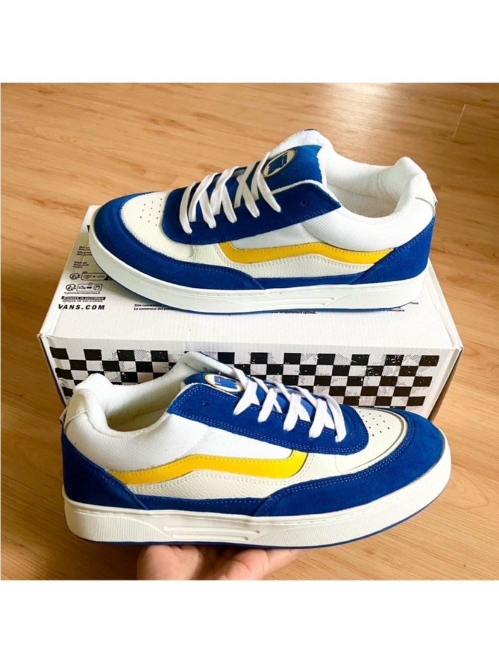 Vans Skate Estazzo Shoe Blue
Yellow Women 9.0 US - Picture 5 of 9